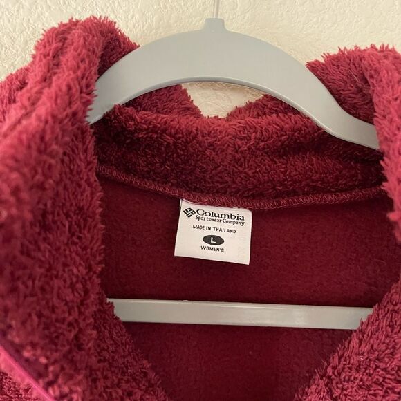 Columbia‎ burgundy womens furry fleece hoodie - Picture 2 of 7